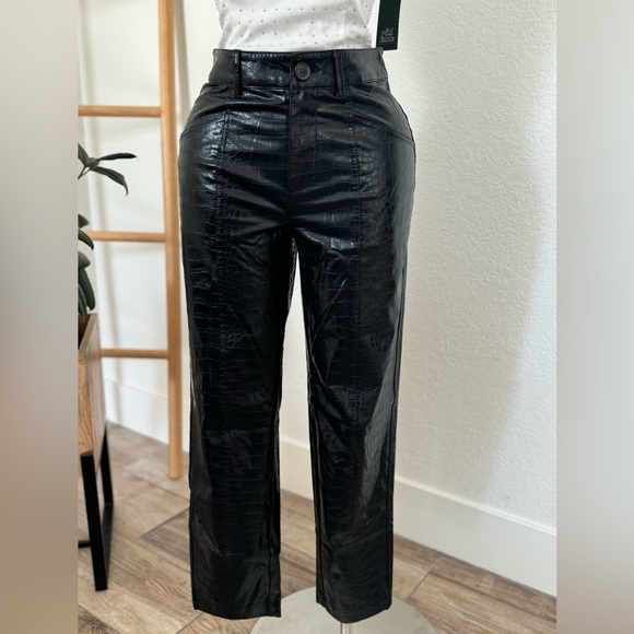 NWT Women's High-Rise Faux Croc Pants - A New Day
Black 2 - Picture 5 of 7